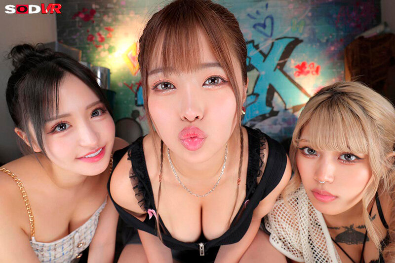 ギャルとの可愛い顔を見ながらのキス