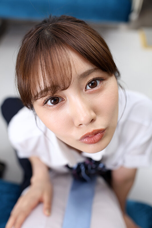 鳳みゆの可愛いキス顔